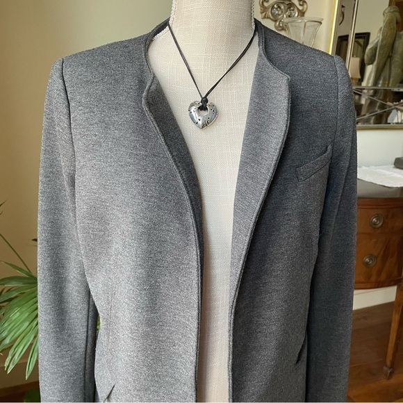 Melanie Lyne Grey Collarless Belted Blazer - Picture 14 of 14